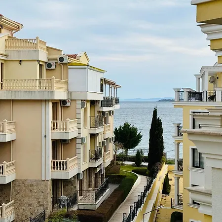 Horizon 25 'б' Apartment